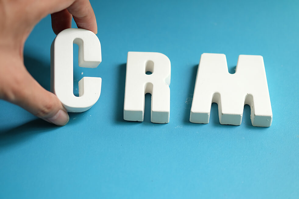 CRMとは？マーケティング戦略CRMの意味を解説！